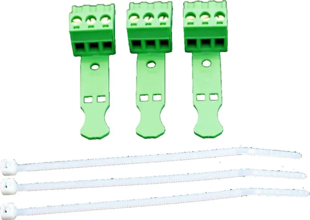 Grüne Stecker mit drei Kontakten und Halterungen, zusammen mit drei weißen Kabelbindern, für die Verwendung mit Wolf-Produkten.